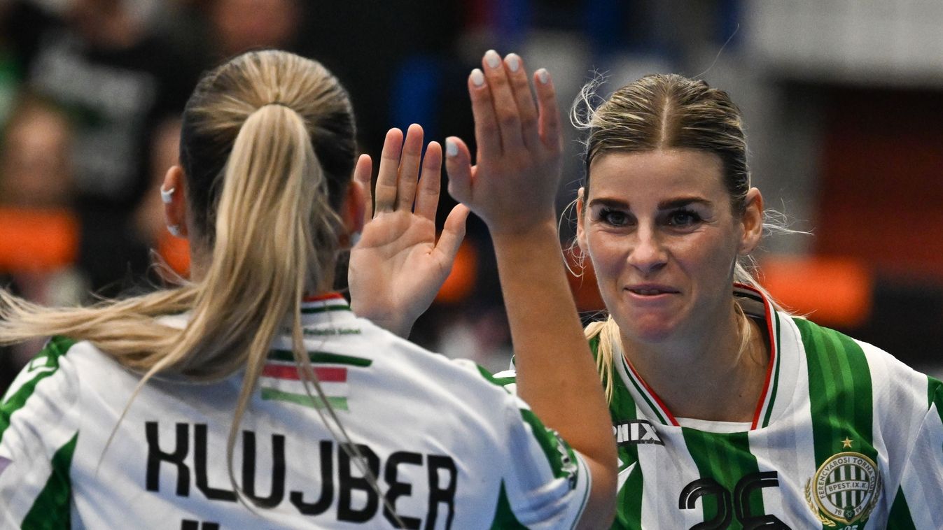 Klujber Katrin
Érd, 2024. október 19.
Klujber Katrin és Antja Angela Malestein a ferencváros játékosai a kézilabda női Bajnokok Ligája csoportkörének 6. fordulójában játszott FTC-Rail Cargo Hungaria - Krim Mercator Ljubljana mérkőzés után az Érd Arénában