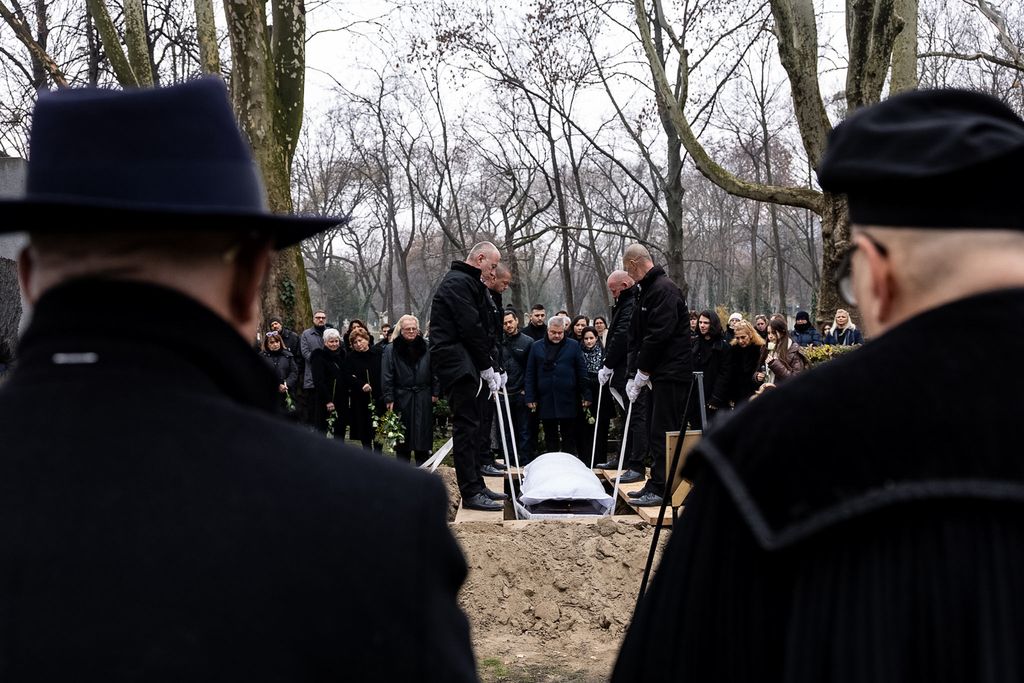 Kálloy Molnár Péter temetése