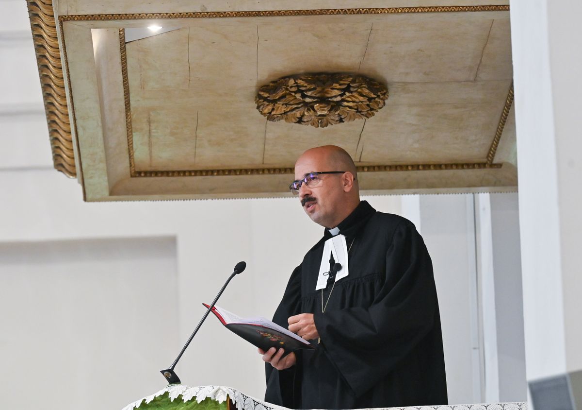 karácsony, Kondor Péter, magány