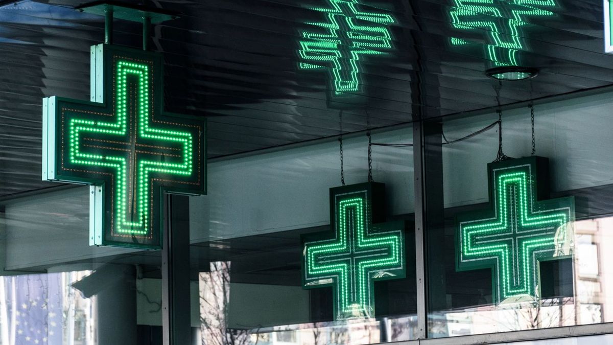 Fontos ünnepi figyelmeztetés: könnyen lecsúszhatunk a gyógyszertárak nyitvatartásáról