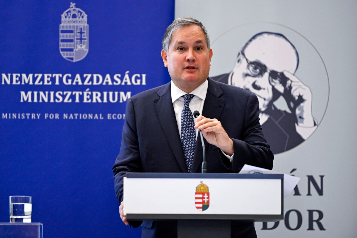 Budapest, 2025. április 28.
Nagy Márton nemzetgazdasági miniszter a Demján Sándor Programról tartott sajtótájékoztatón a Nemzetgazdasági Minisztériumban 2025. április 28-án.
MTI/Purger Tamás