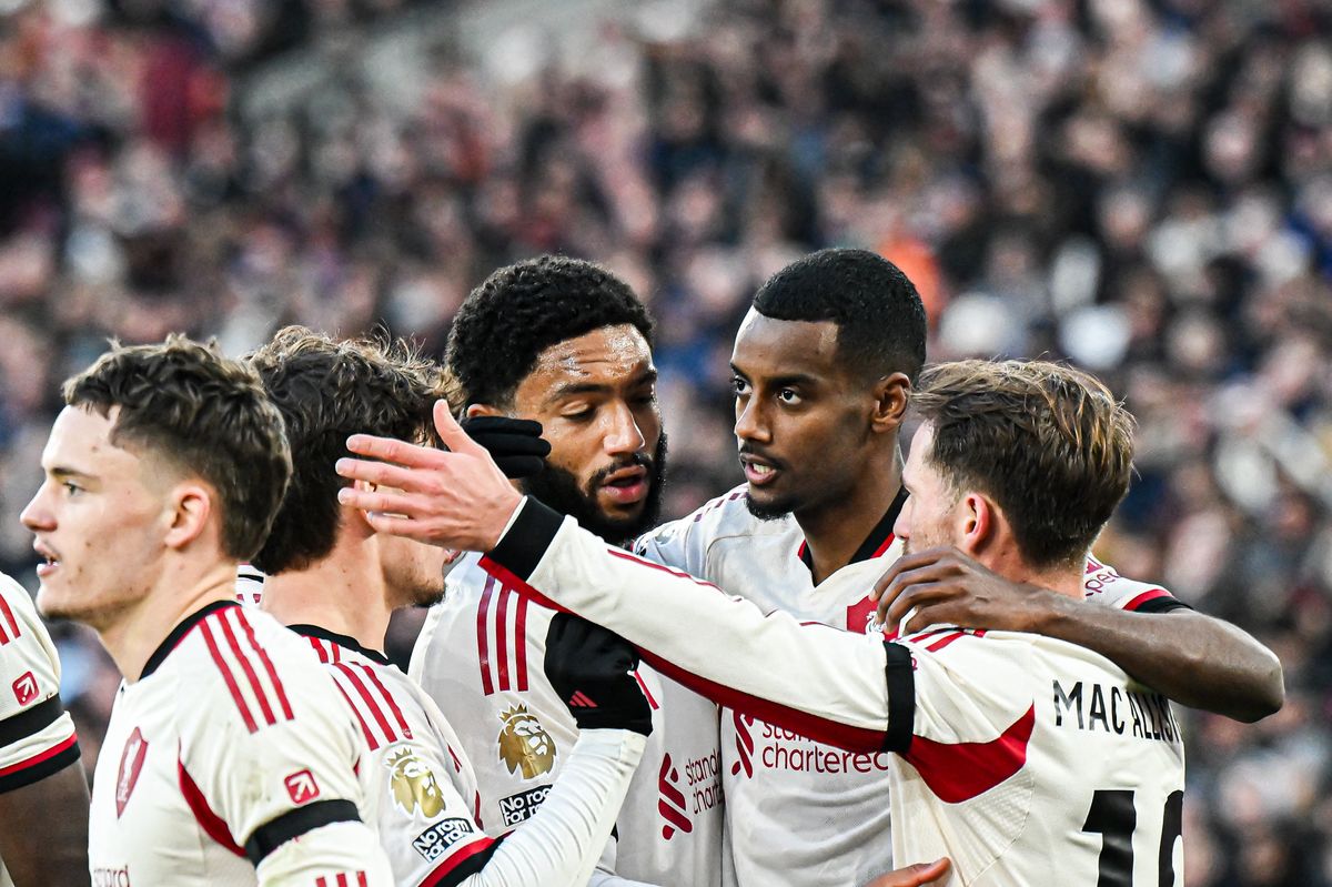 Alexander Isak betalált, Szoboszlai Dominik jobbszélső volt, a Liverpool megint nyert