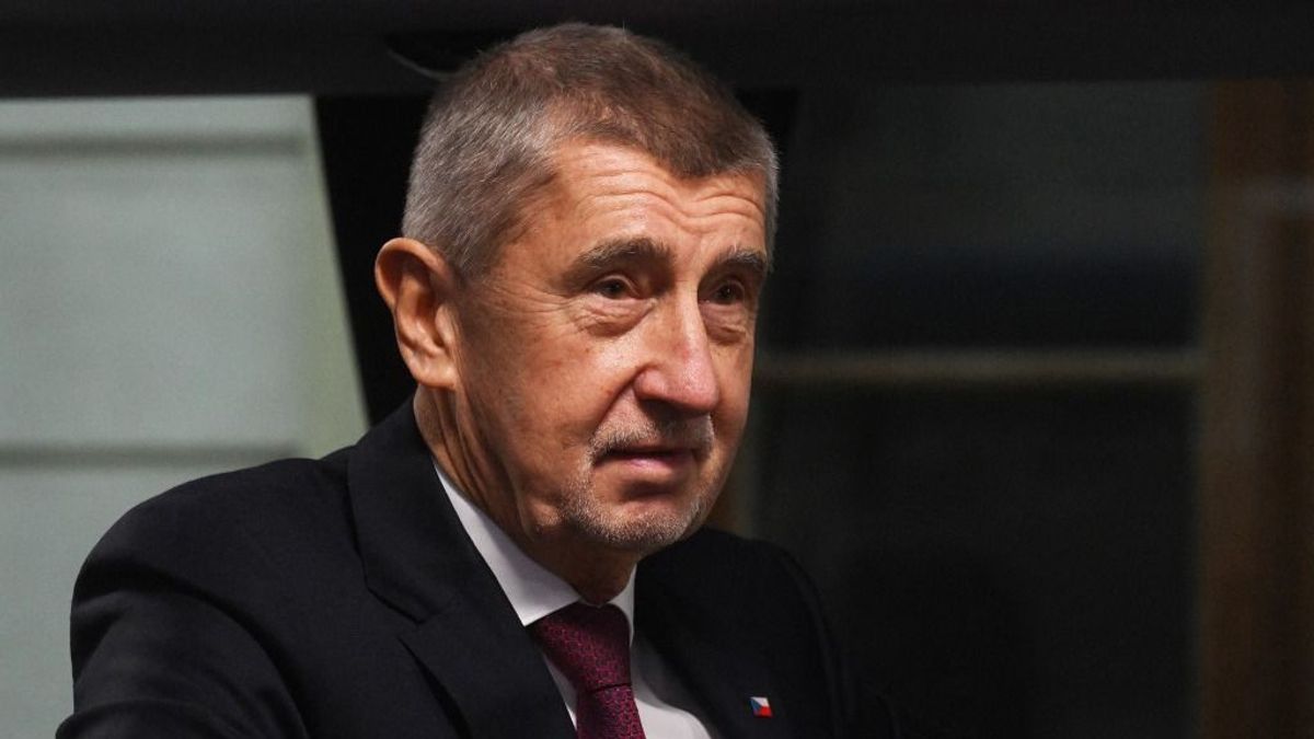 Kinevezte az Andrej Babis vezette új kormány minisztereit a cseh államfő