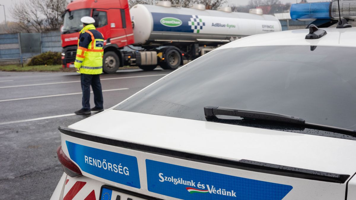 Több ütközés és erős tranzitforgalom nehezíti a közlekedést az autópályákon