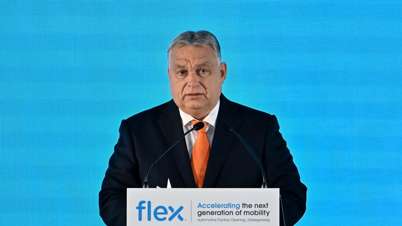 Orbán Viktor miniszterelnök beszédet mond a Flex új gyártócsarnokának átadásán Zalaegerszegen 2025. november 25-én (Fotó: MTI/Illyés Tibor)