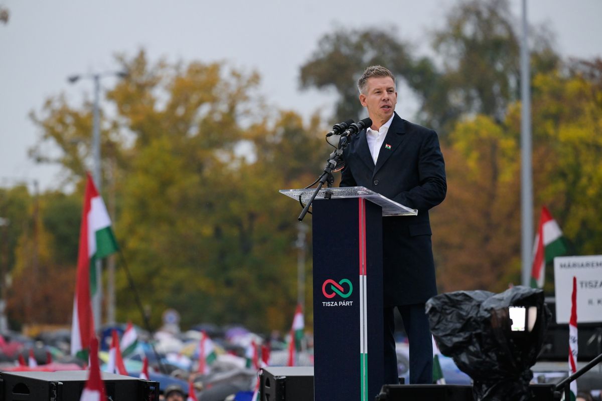 Magyar Péter mindenféle történetet kreált a tiszás adatszivárgás után, hogy mentse a bőrét (Fotó: Bruzák Noémi / MTI Fotószerkesztõség)