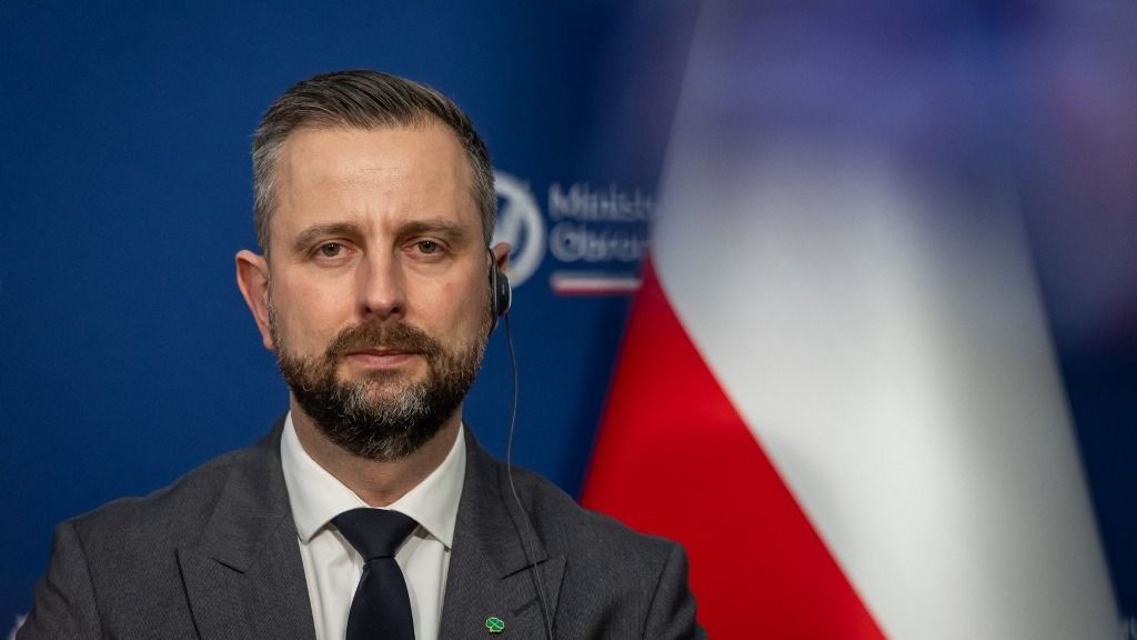 Lengyelország védelmi minisztere élesen bírálta az európai vezetők jelenlegi biztonságpolitikáját