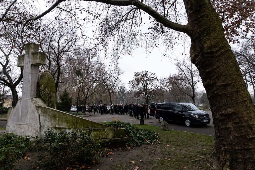 Kálloy Molnár Péter temetése