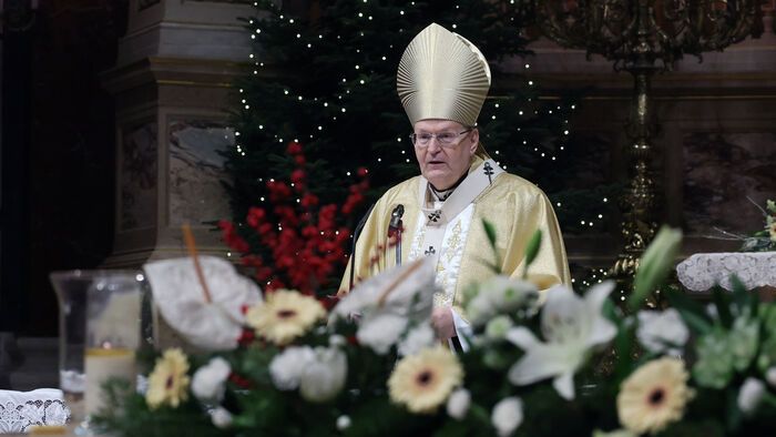 Erdő Péter karácsonyi éjféli szentmisét celebrált a Szent István-bazilikában