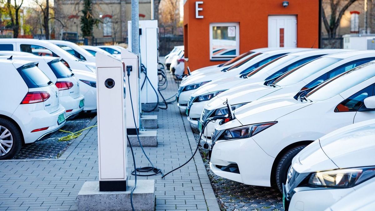Olyan mértékű az elektromos autók gyarapodása, hogy erre senki nem gondolt volna