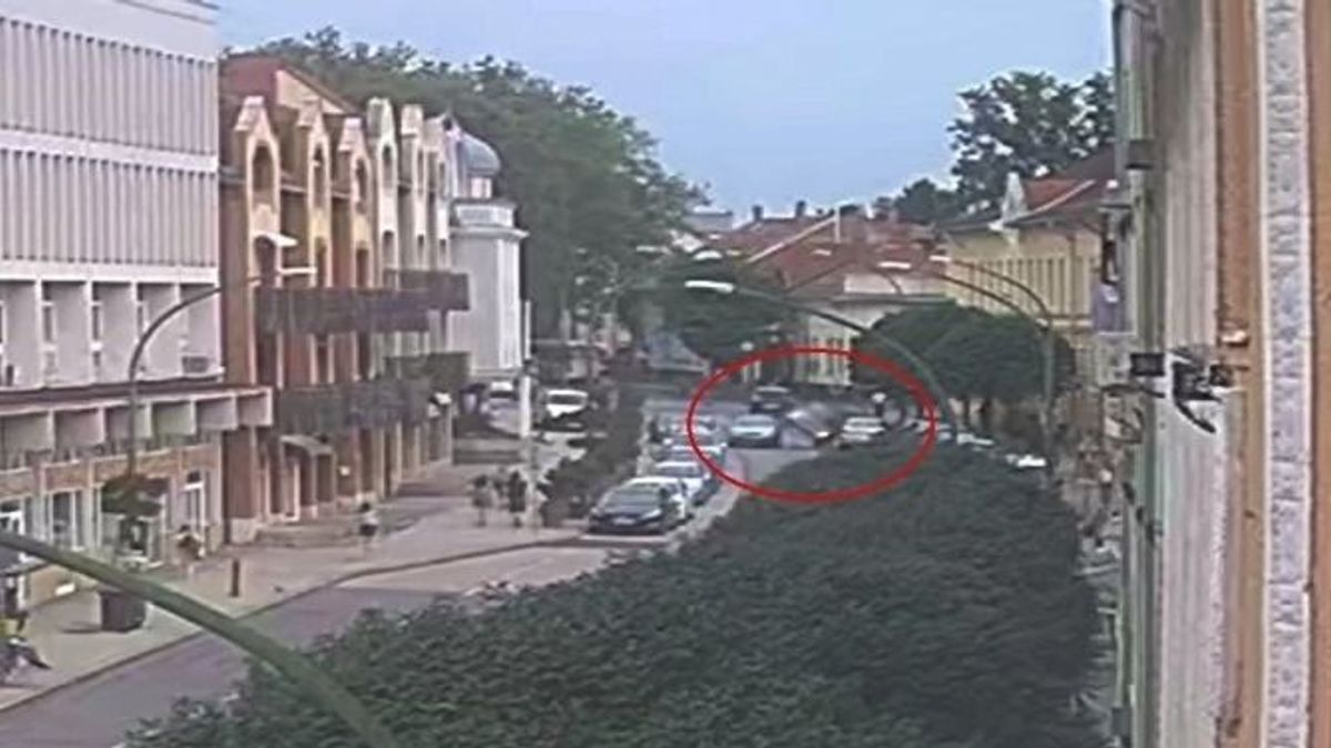 Két keréken vezette az autóját Kaposváron, de a rendőrség nem értékelte a kaszkadőrmutatványt