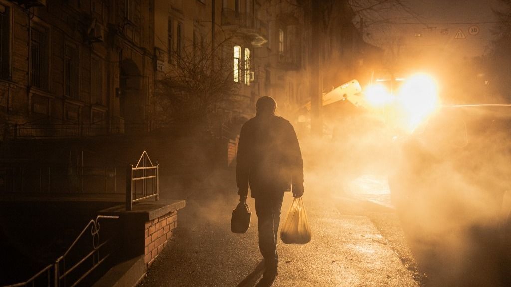 Szumiban teljes áramszünet alakult ki egy késő esti orosz dróntámadás következtében