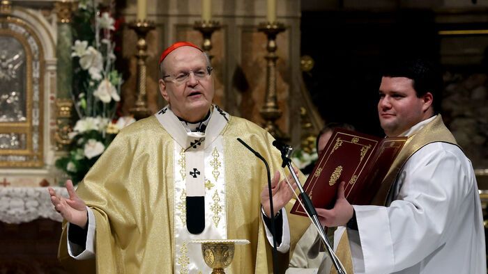 Erdő Péter karácsonyi éjféli szentmisét celebrált a Szent István-bazilikában