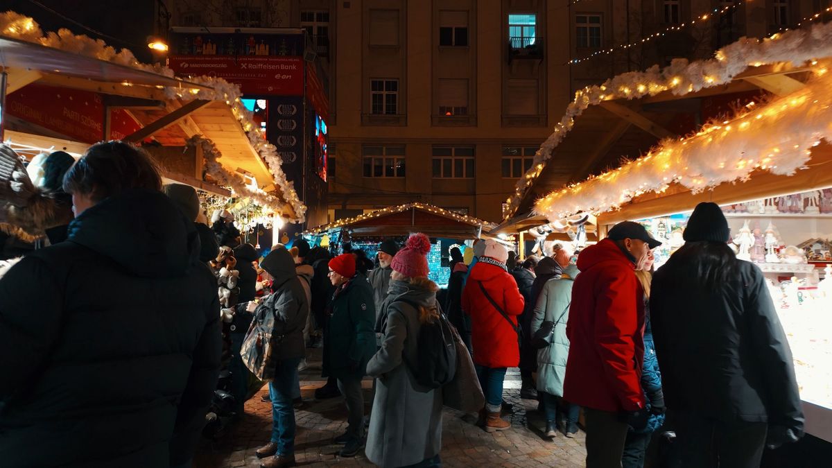 Háborút indítottak a vegánok az adventi vásár malacsütője ellen
