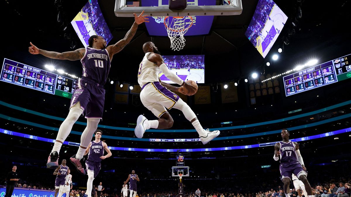 LeBron James óriásit zsákolt a Sacramento Kings ellen.