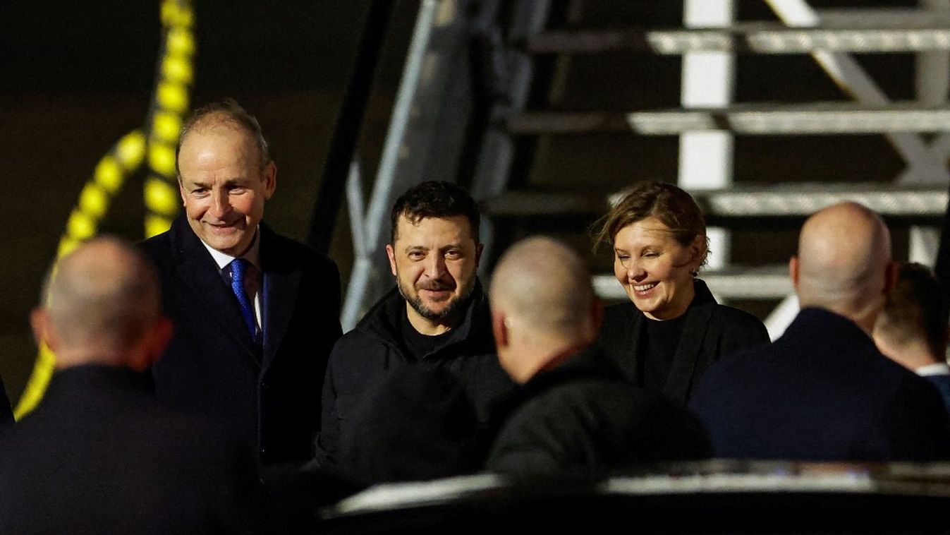 Volodimir Zelenszkij és felesége Írországba érkeztek (Fotó: AFP)