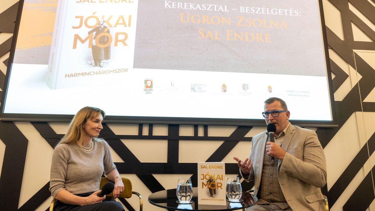 Különleges könyv született Jókai Mórról