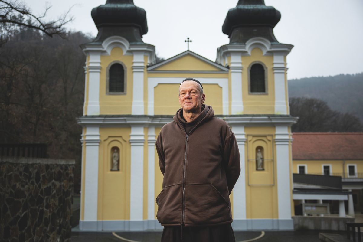 20251219 Mátraverebély Szentkút
Orosz Lóránt OFM ferences szerzetes, kánonjogász, a Mátraverebély-Szentkút Nemzeti Kegyhely igazgatója és a helyi szerzetesközösség házfőnöke.
fotó: Ladóczki Balázs (LB)
MW