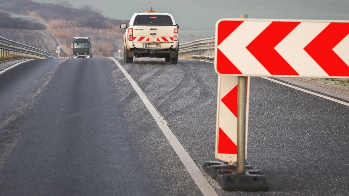 Lázár Jánosék odacsaptak: lehívták a Strabag bankgaranciáját