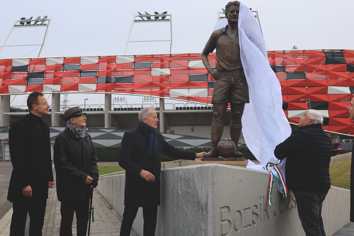 Szijjártó Péter Bozsik József szobrának avatásán (Fotó: Havran Zoltán)