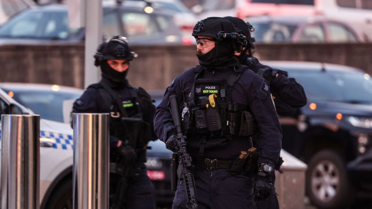 Lövöldözés volt a világhírű Bondi Beachen: tíz ember meghalt + videó