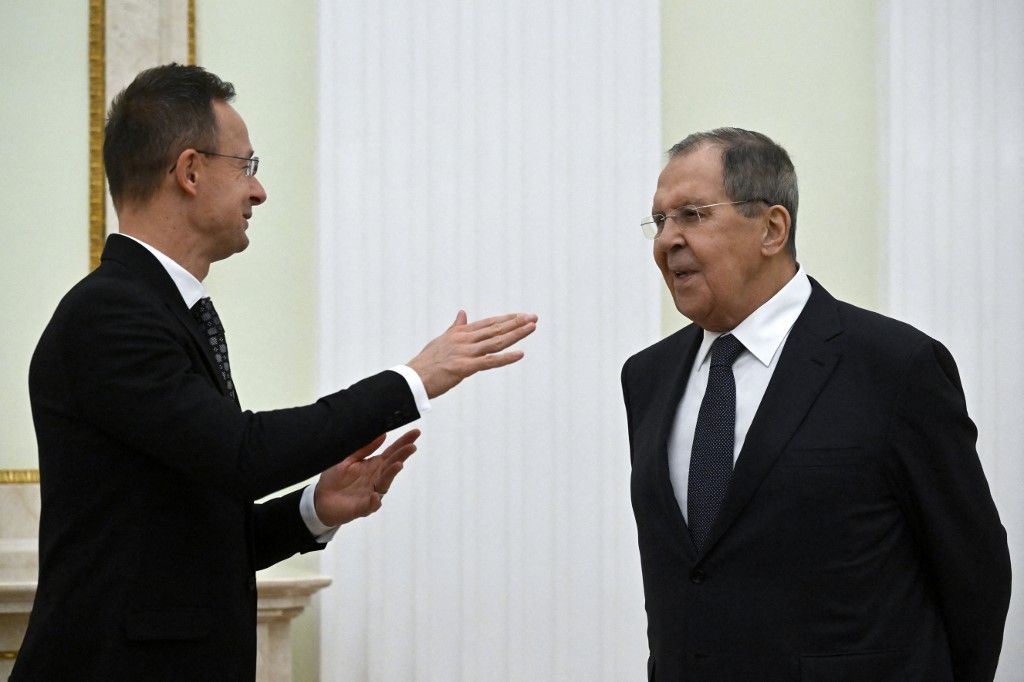 Szijjártó Péter magyar és Szergej Lavrov orosz külügyminiszter (Fotó: AFP)
