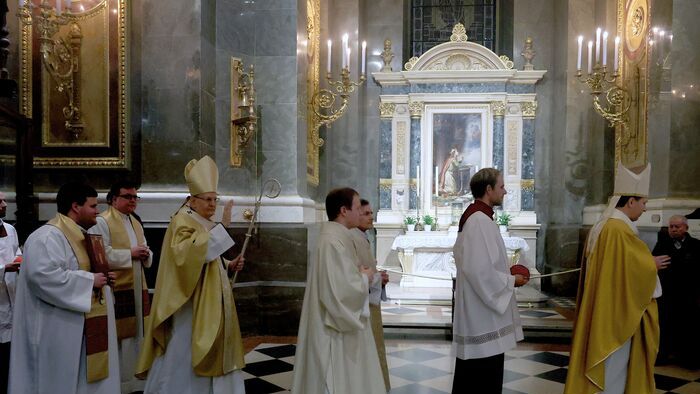 Erdő Péter karácsonyi éjféli szentmisét celebrált a Szent István-bazilikában