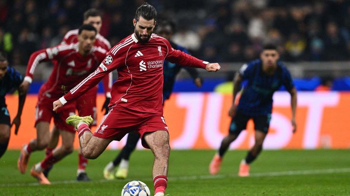 Szoboszlai Dominik nemcsak a játékával, hanem a karizmájával is kitűnik a Liverpoolból. 