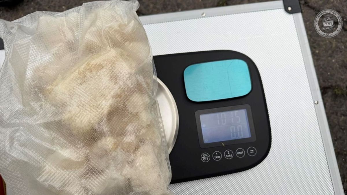 Lebuktak a vasi dílerek, közel 8 kilogrammnyi kábítószert foglaltak le a rendőrök