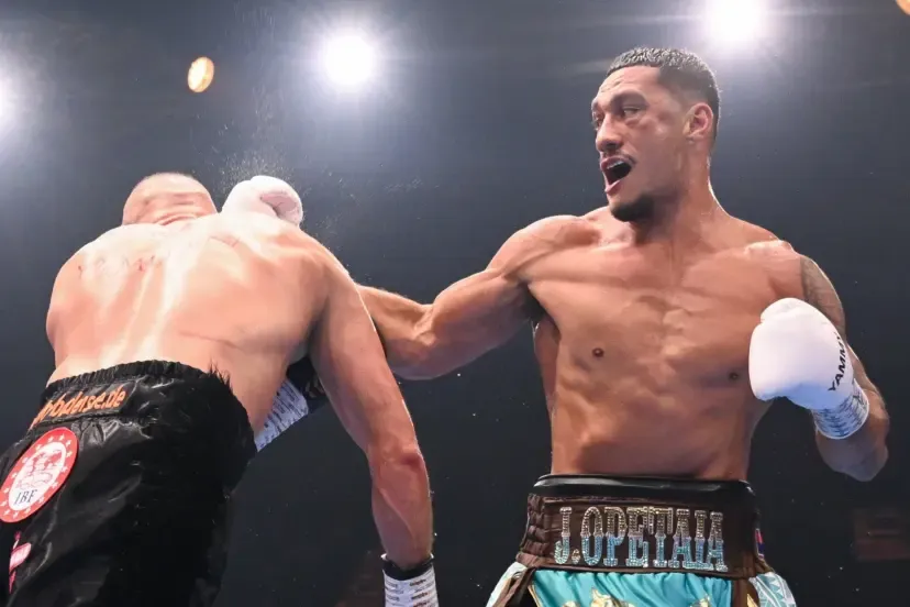 Akit eltalál Jay Opetaia balhorga, az úgy jár, mint az ausztrál kötelező kihívója, a török Cinkara