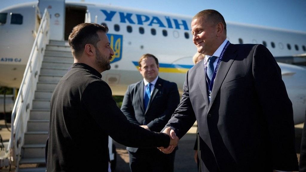 Zelenszkij lényegében száműzte Zaluzsnijt