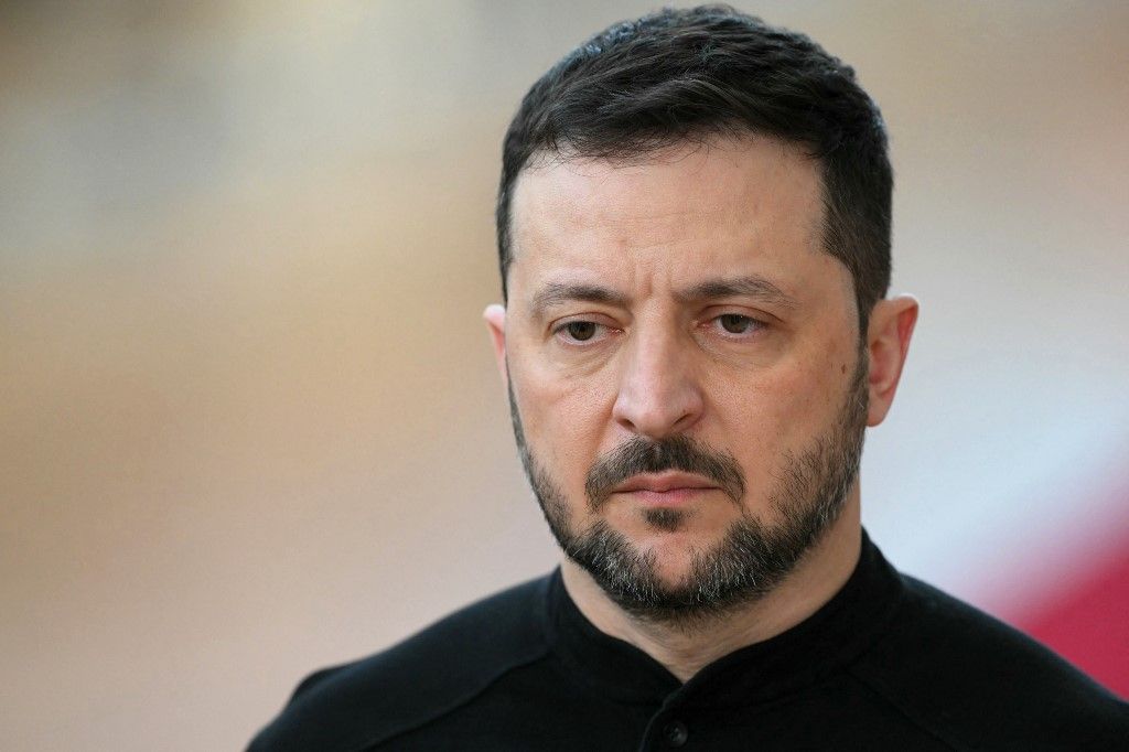 Zelenszkij: Ukrajna hajlandó lemondani a NATO-tagság iránti igényéről Fotó: NICOLAS TUCAT / AFP
