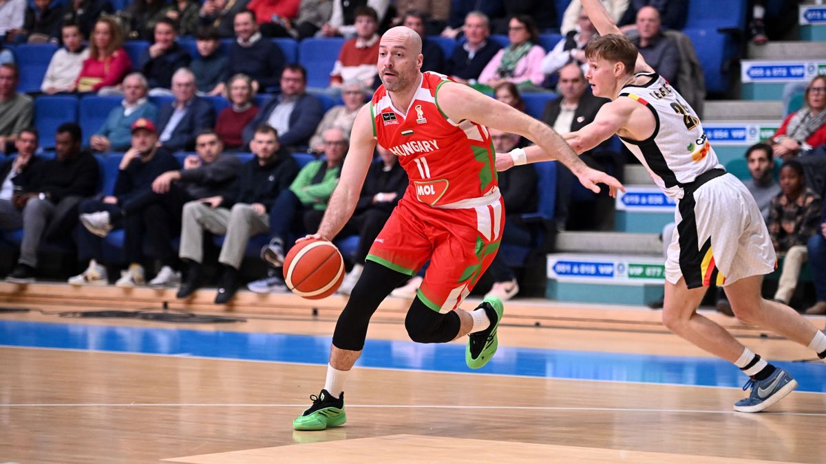 A magyar válogatott Benke Szilárd fontos kosarakat szerzett. 