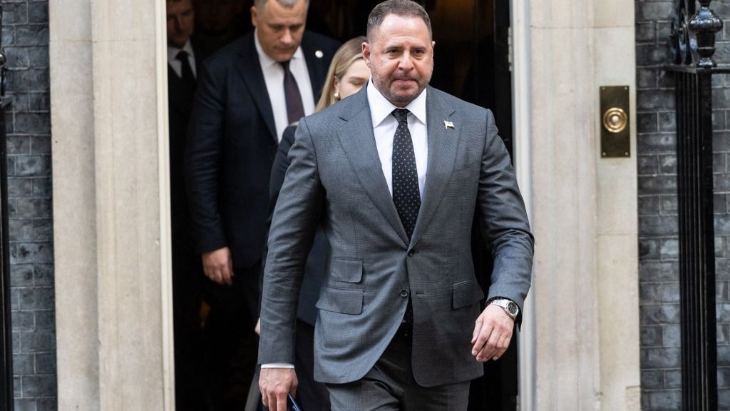 Ali Baba továbbra is hatalmon (Fotó: NIKLAS HALLE'N / AFP)