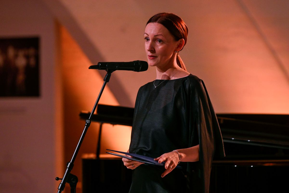 Budapest, 2025. november 12.
Kiss-Hegyi Anita, a Kulturális és Innovációs Minisztérium kulturális kapcsolatokért felelős államtitkára beszédet mond a magyar opera napja alkalmából megrendezett díjátadó ünnepségen a Magyar Állami Operaházban 2025. november 12-én.
MTI/Purger Tamás