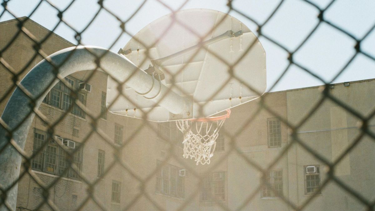 Meglökdöstek egy borsodi kisfiút az iskolában, elég komoly revansot vett az édesapja