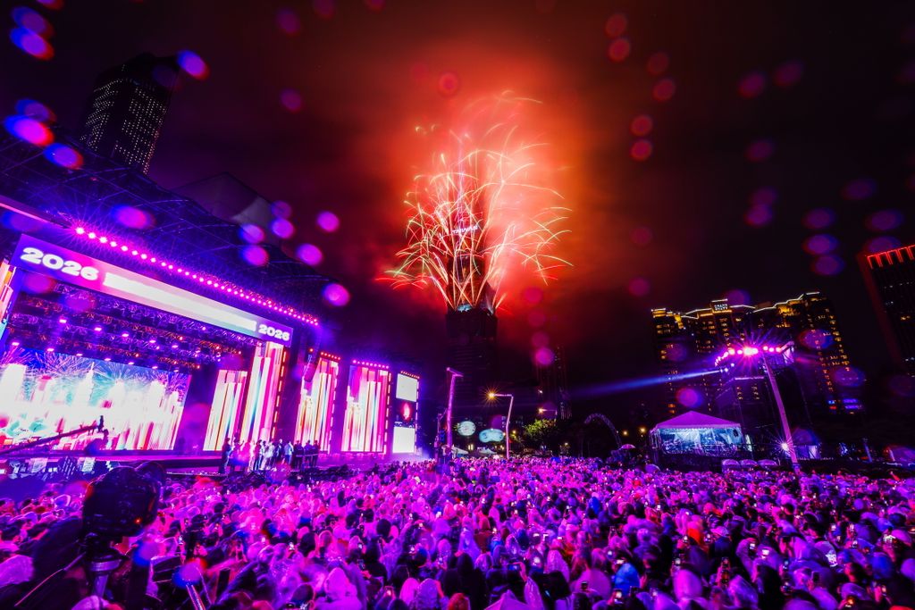 Szilveszter Tajvanon - A Tajpej 101 toronyház tűzijátéka köszönti az új évet a tajvani fővárosban