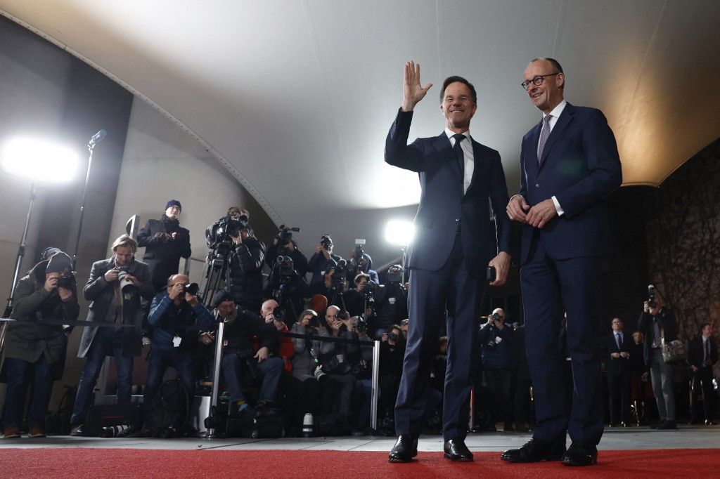 Európai vezetők egyre gyakrabban és nyíltabban hívják fel a figyelmet arra, hogy a kontinensnek számolnia kell egy Oroszországgal való katonai összecsapás lehetőségével (Fotó: ODD ANDERSEN / AFP)