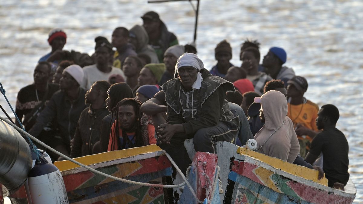 Brüsszel arra kényszerítené Magyarországot, hogy fizessen még többet vagy fogadjon be migránsokat