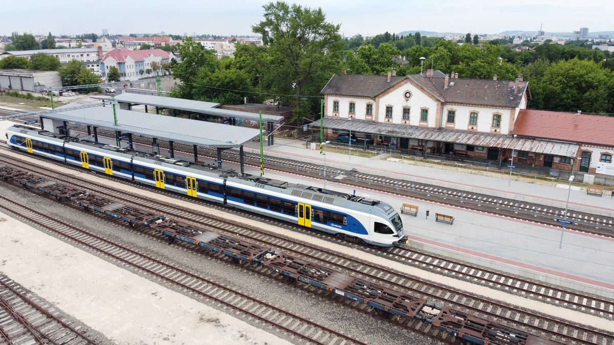Harminc perces lesz a határellenőrzés a Budapest-Belgrád vasútvonalon