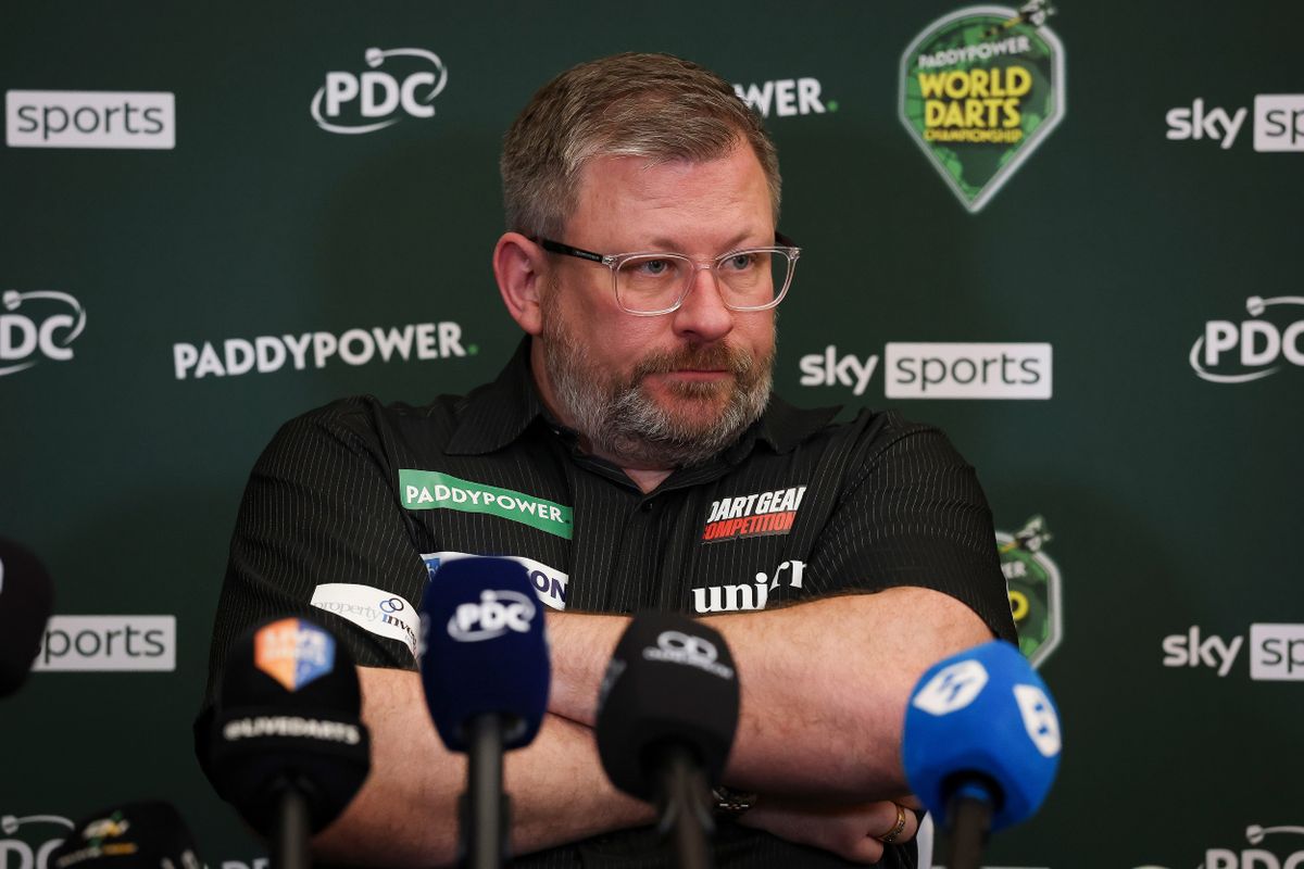James Wade ezúttal sem lesz a darts-vb győztese, a 2026-os tornán Ricky Evans győzte le