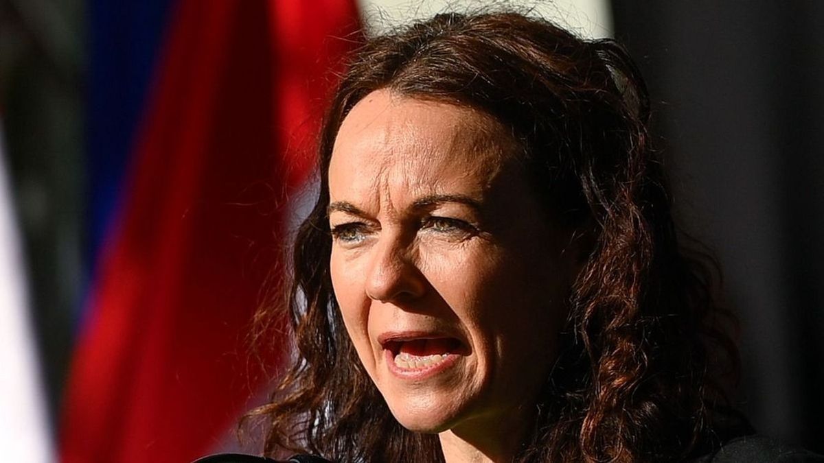 Futótűzként terjed a neten Szabó Tímea hatalmas baklövése, ez sokba fog kerülni a baloldalnak