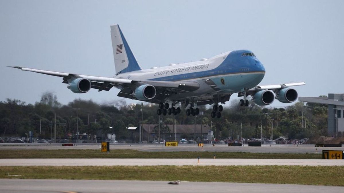 Donald Trump új repülőgépen szeretne ülni, de erről egyelőre csak álmodozhat