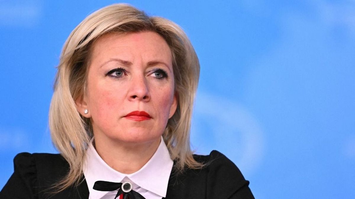 Zaharova: Zelenszkij nyugati tanácsadókat zsarol, hogy biztosítsák az újraválasztását