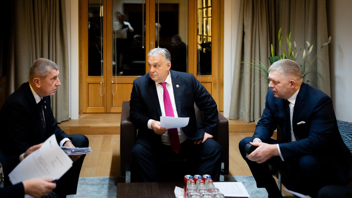 Bombát dobtak az Ipolyba