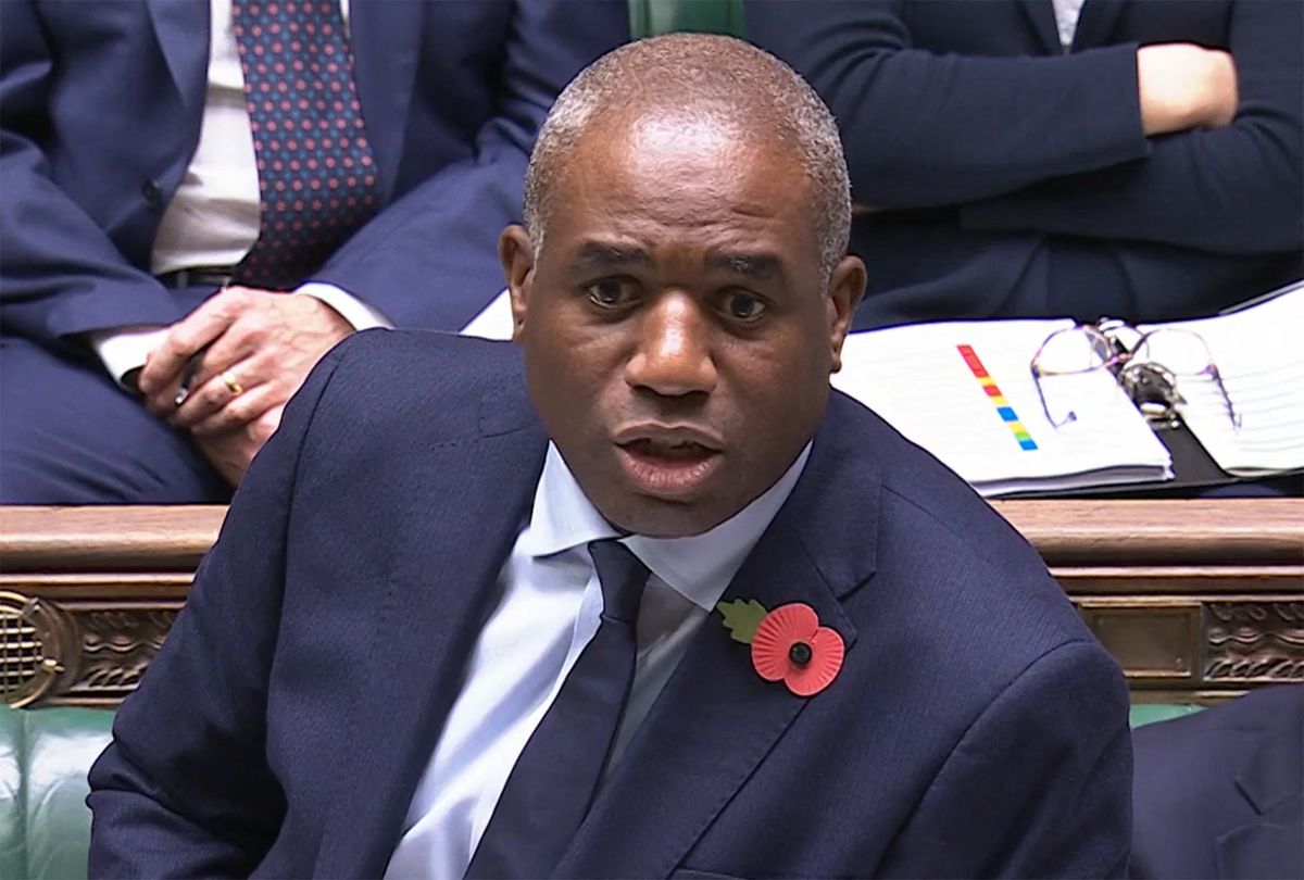 Az igazságügyi miniszter elismerte, több erőszak elkövetésével vádolt bűnözőt is elengedtek tévesen 