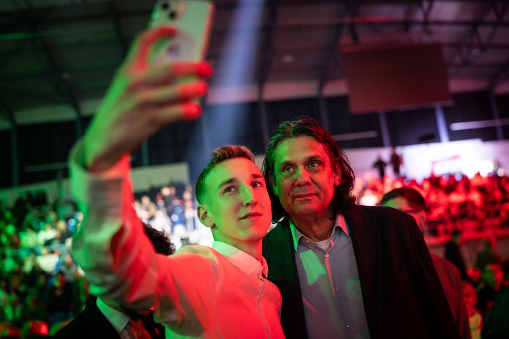 Kecskemét DPK gyűlés
Fidesz kampány