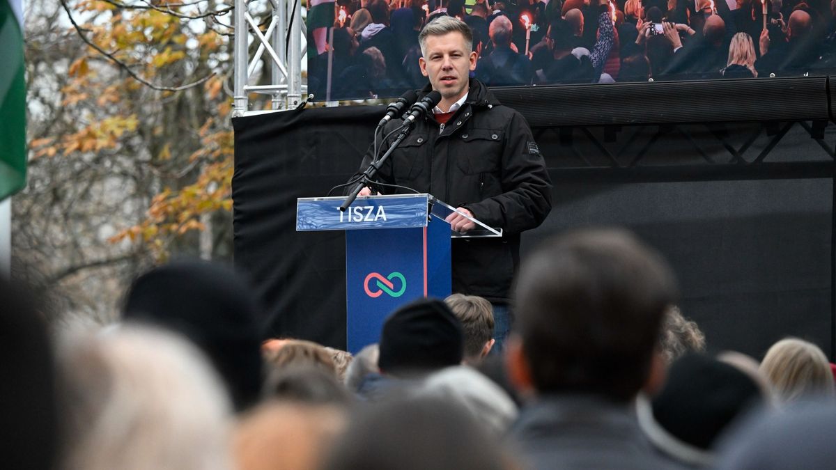 Magyar Péter egy kis vállveregetésért a hazáját is kiárusítaná brüsszeli főnökei kedvéért + videó