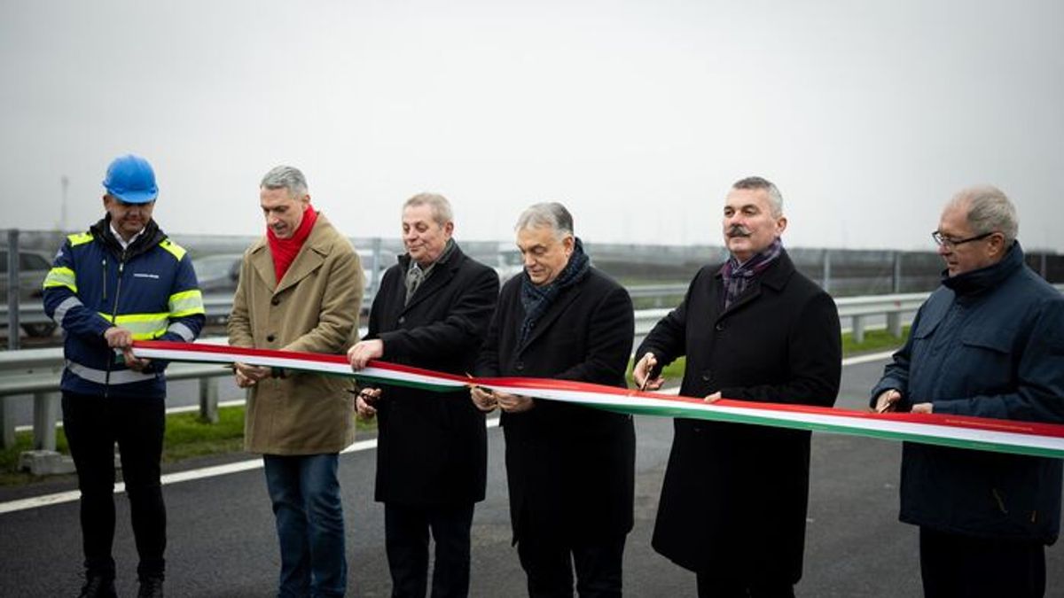 “Heading to Vote on New Asphalt Is Good” – PM Orban Opens Hungary’s New Motorway