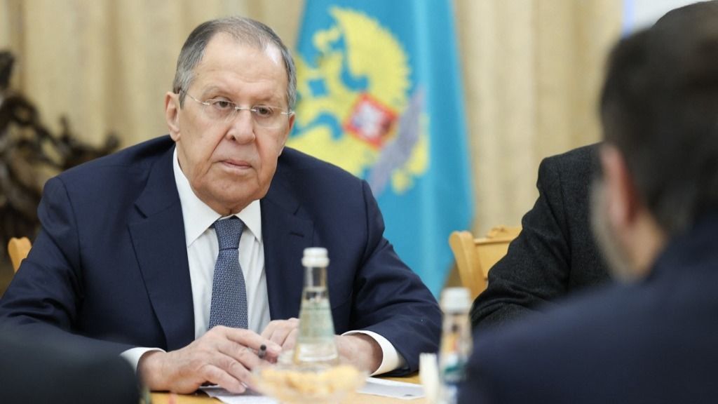 Lavrov szerint Ukrajnának és a Nyugatnak el kell fogadnia az orosz határok kiterjesztését.